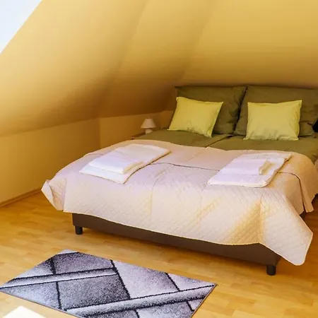 Kleo Appartamento Pécs